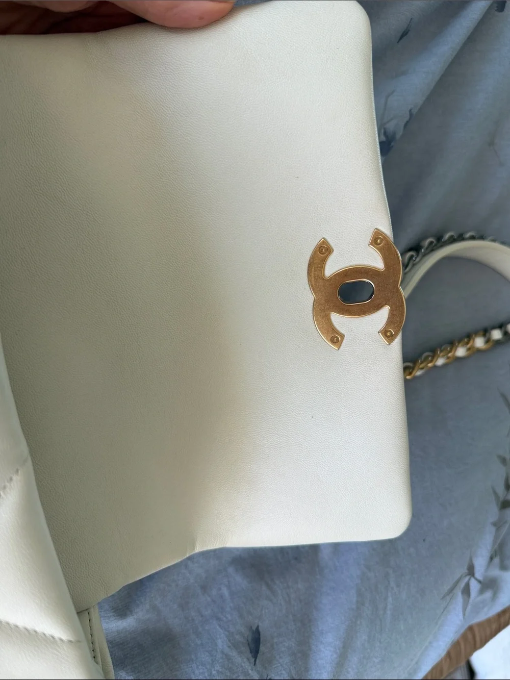 Chanel 19 White Quilted Shoulder Bag size medium with Gold & Silver Chain